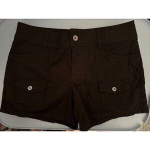 NWT New York & Co. black flat front shorts size 4